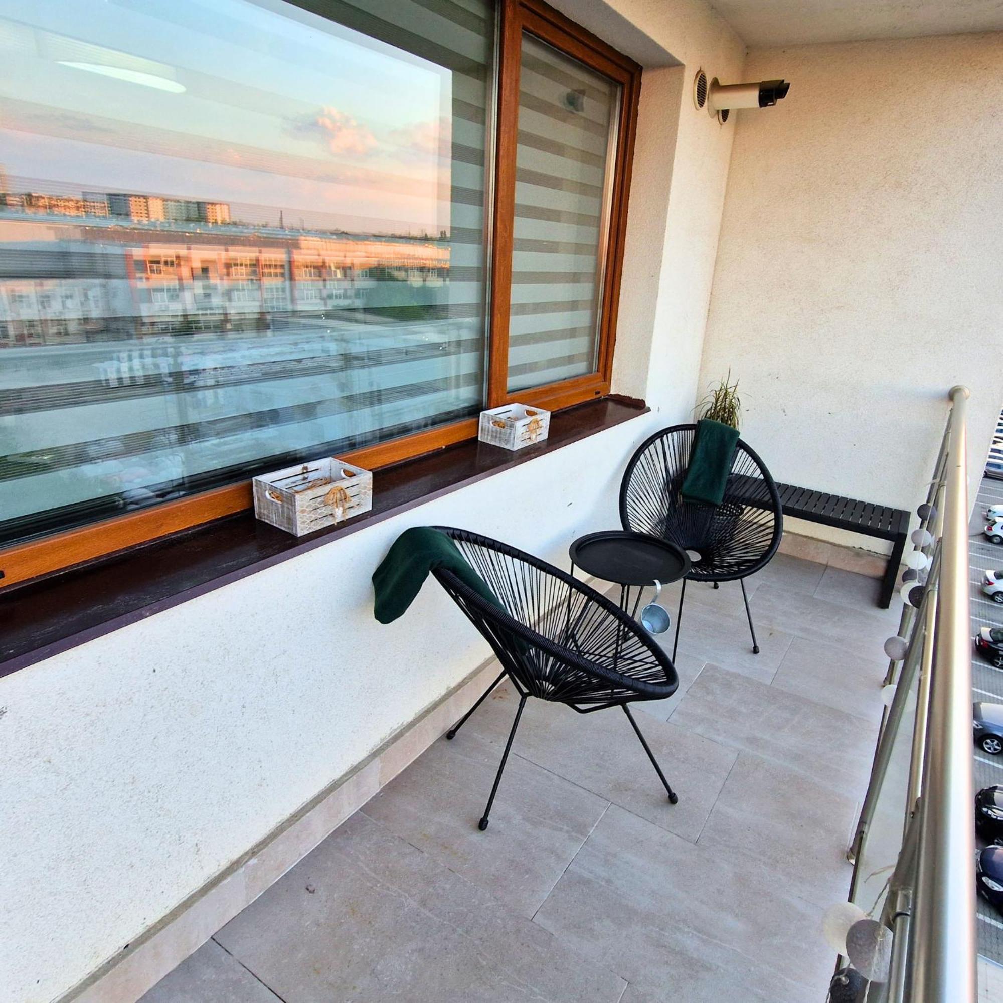 Apartment "Solar 48", Private Parking, One Bedroom Bucharest Exterior photo